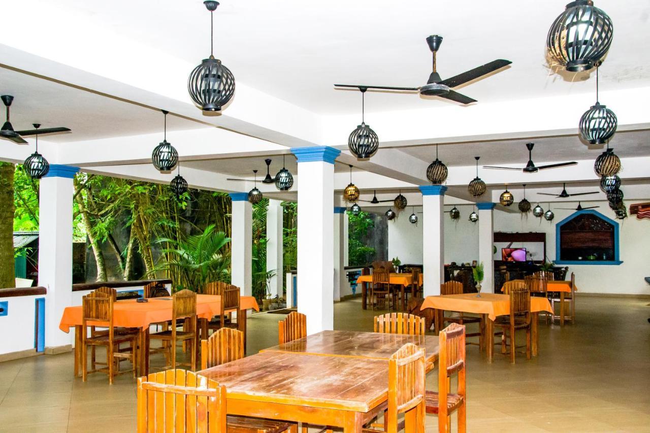 No Name Rest Hotell Unawatuna Exteriör bild