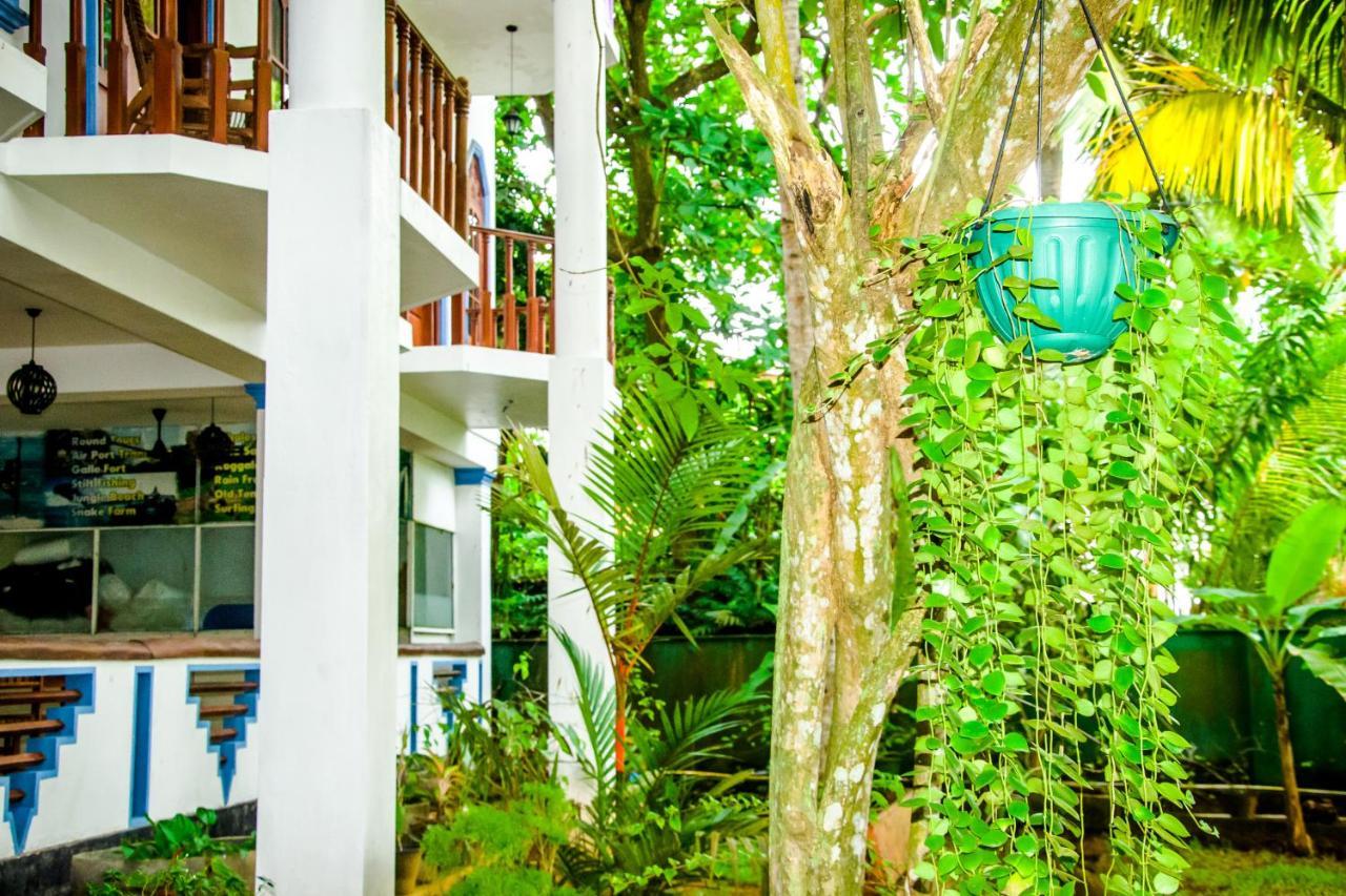 No Name Rest Hotell Unawatuna Exteriör bild