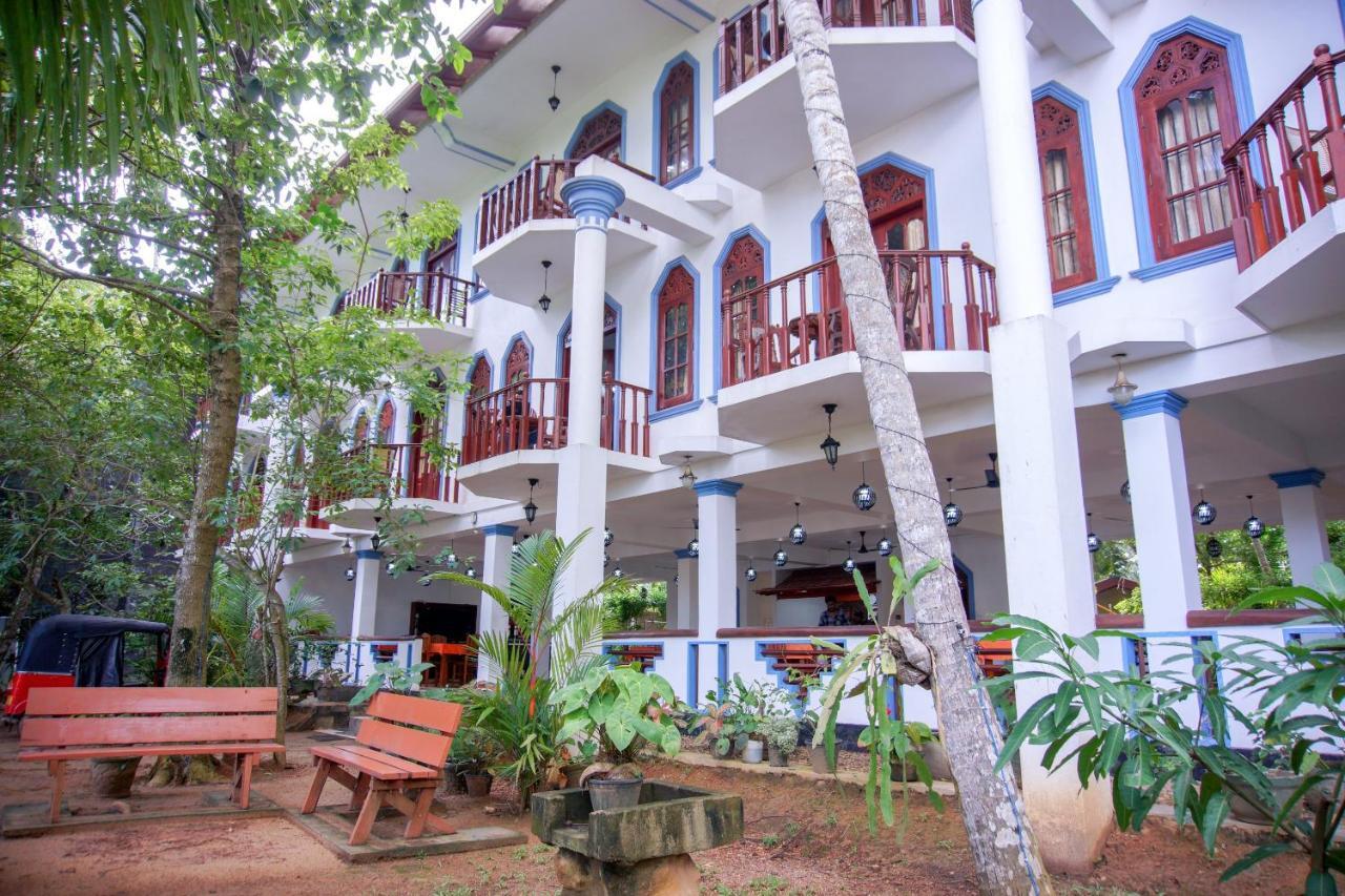 No Name Rest Hotell Unawatuna Exteriör bild