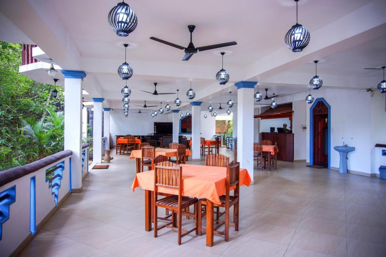 No Name Rest Hotell Unawatuna Exteriör bild